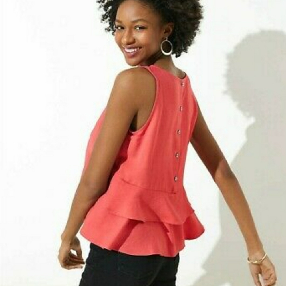 NWOT Loft ruffle top / M